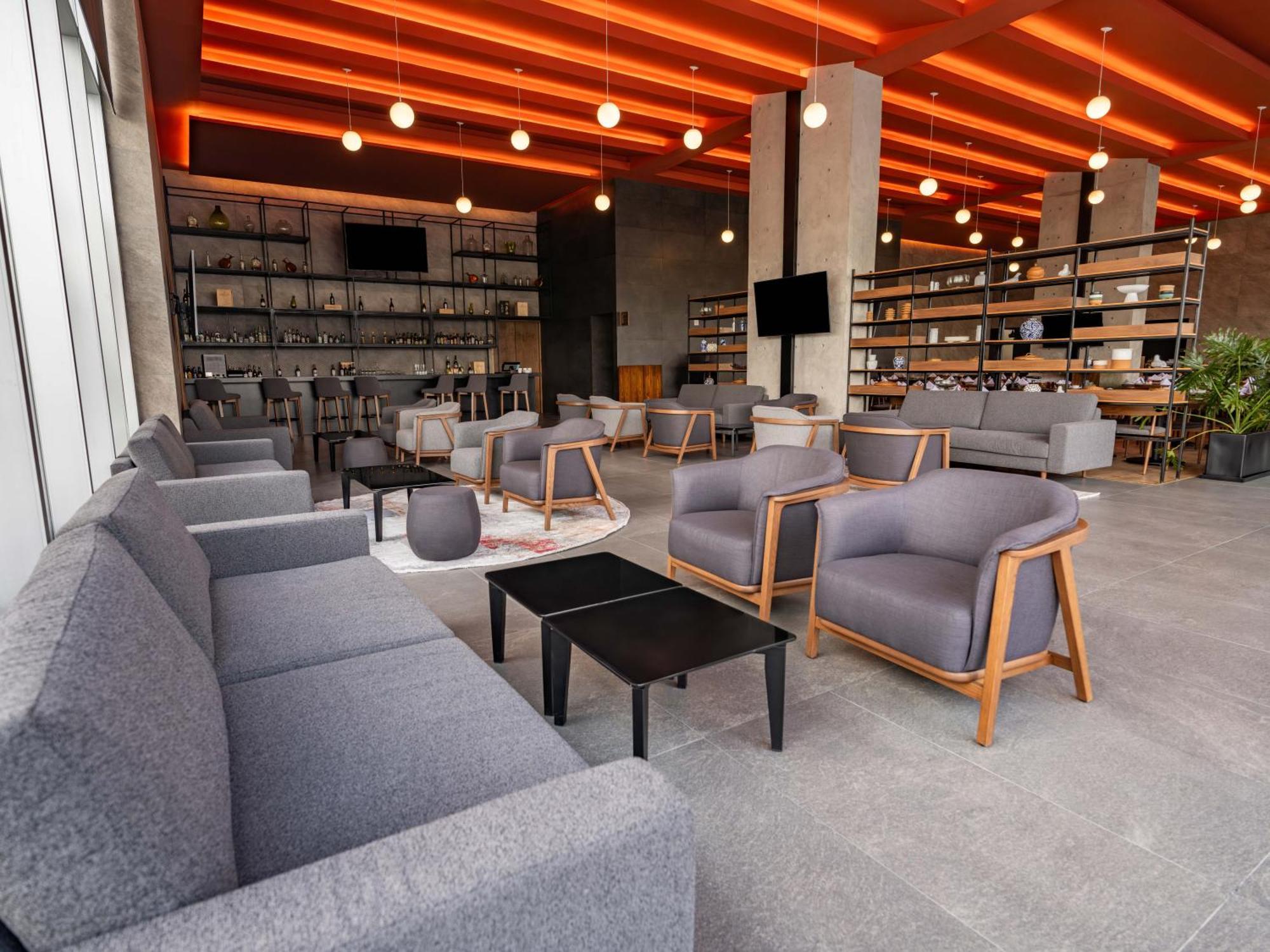 Galeria Plaza Leon Hotel Екстериор снимка